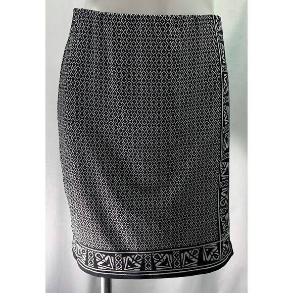 Max Studios Skirt Mini Slit Geometric Pattern Faux Wrap - Picture 1 of 5